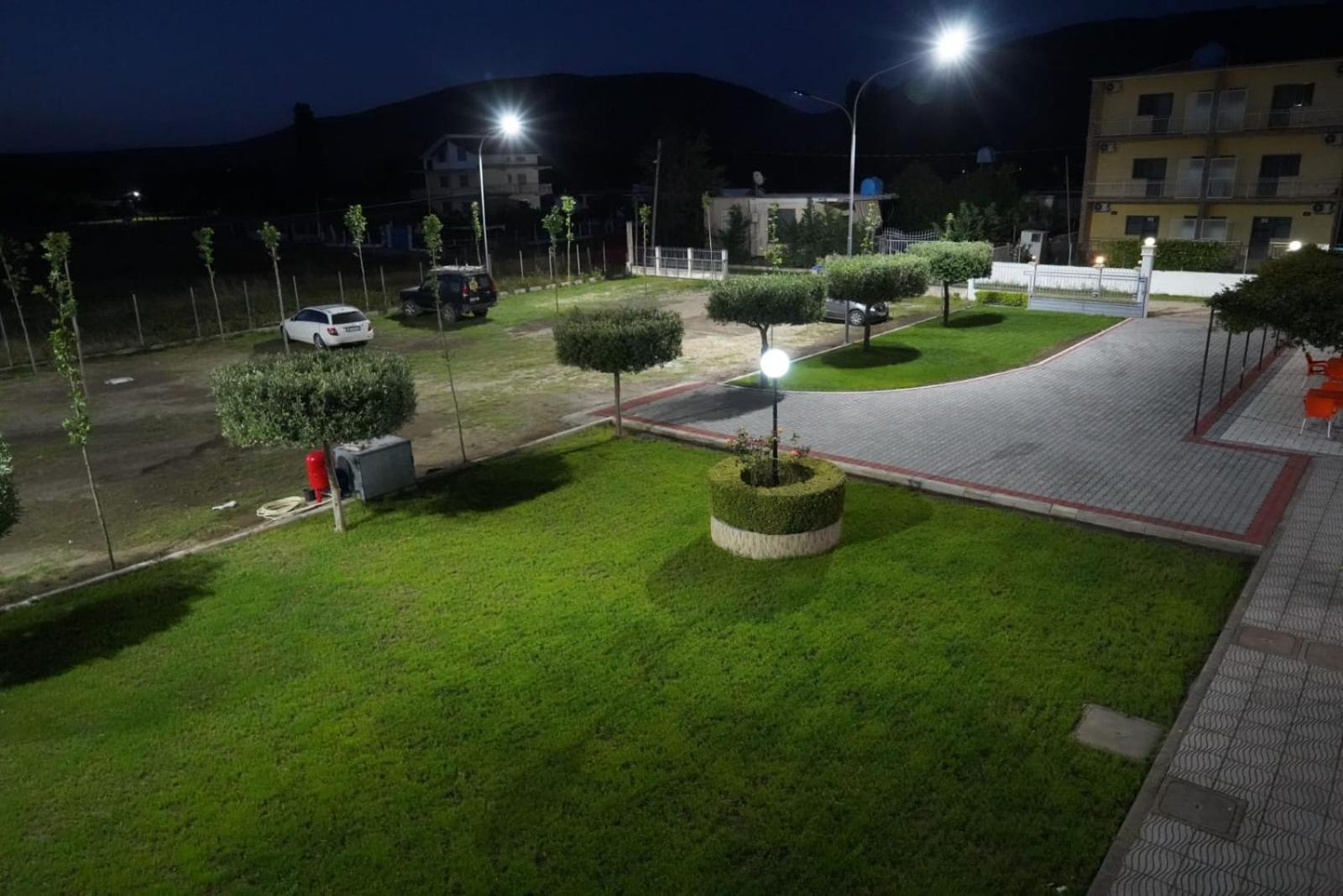 Hotel Restaurant Globi เวลิโปเยอ ภายนอก รูปภาพ